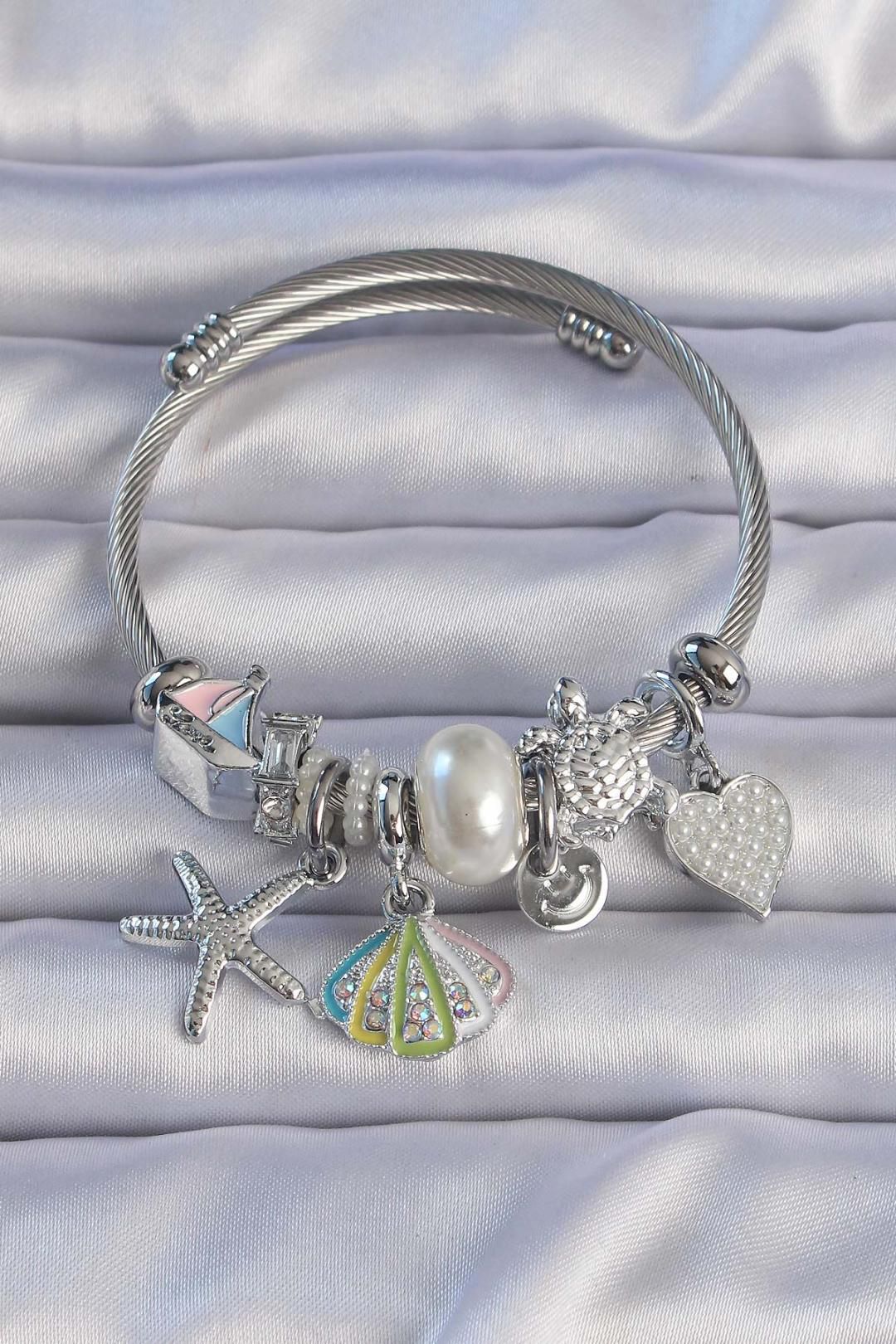 Zirkon Taşlı Deniz Kabuğu Tasarım Kalpli Charm